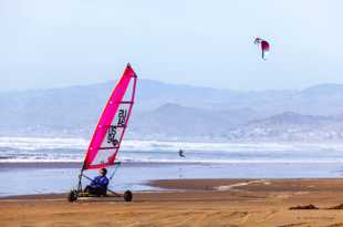 Wind Buggy and Wind Surfer-9978.jpg Wind Buggy and Wind Surfer-9978.jpg